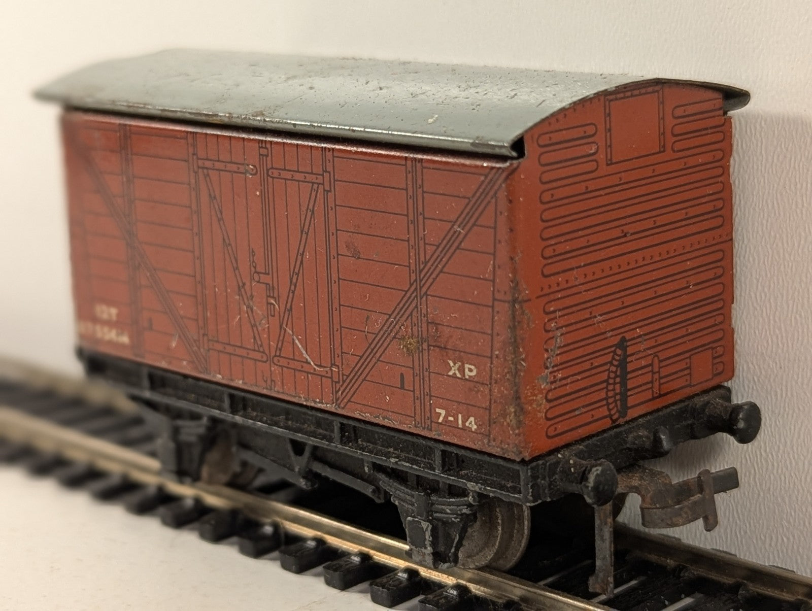 Hornby Dublo BR 12 Ton Goods Van OO Gauge