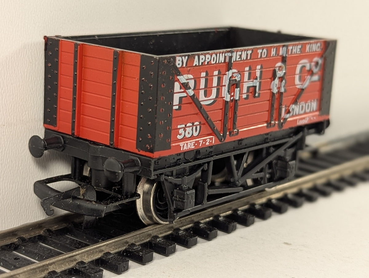 Hornby OO Gauge Pugh & Co Coal Wagon Goods Wagon 380 R010
