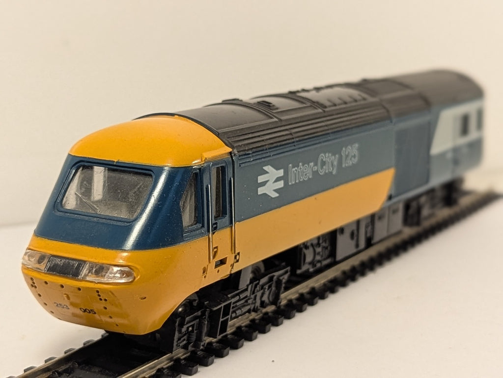 Hornby Gauge Class 43 HST Dummy Power Car 43011 BR Blue Livery