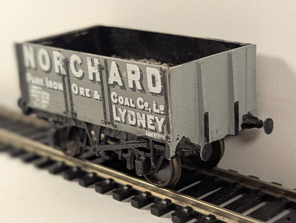 Kit-built OO Gauge 7 Plank Open Wagon Norchard Goods Wagon
