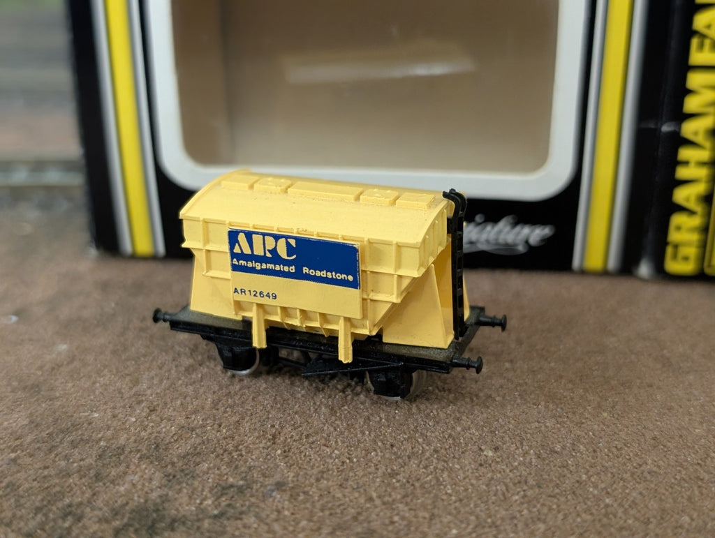 Graham Farish 3512 N Gauge CPV Presflo Bulk Powder Wagon "Blue Circle"
