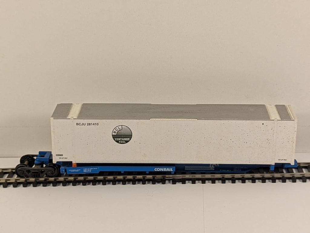 Athearn Flatbed Wagon with Trailer Load