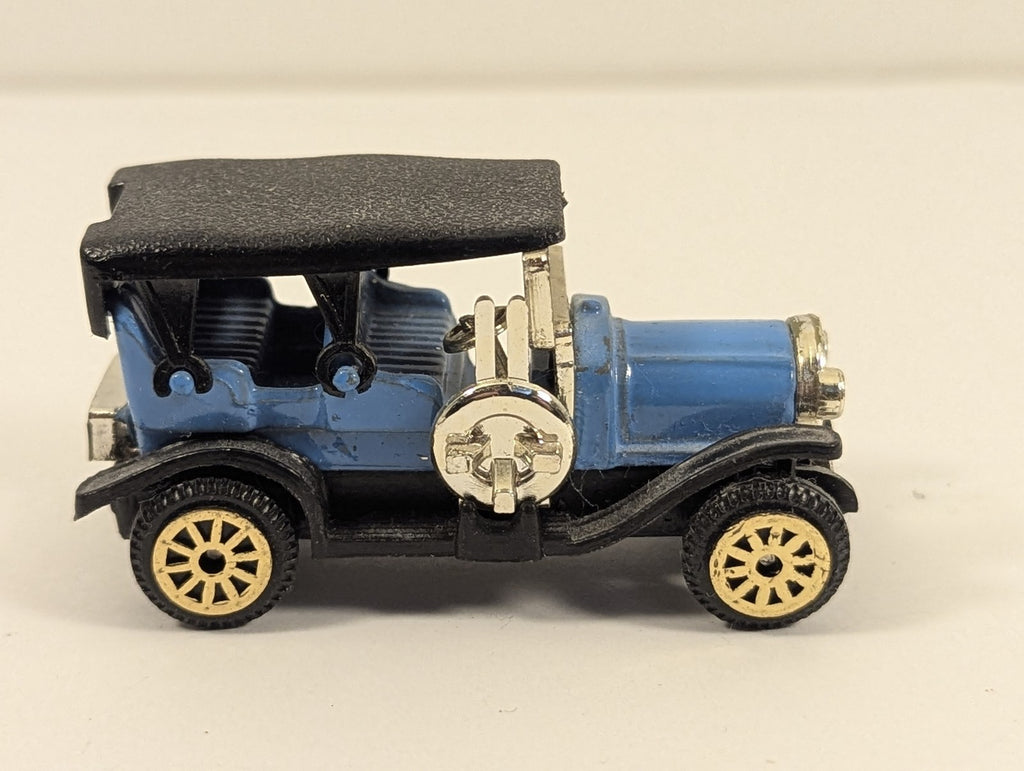 Summer Delaunay Die-cast Car Blue and Black S 8507