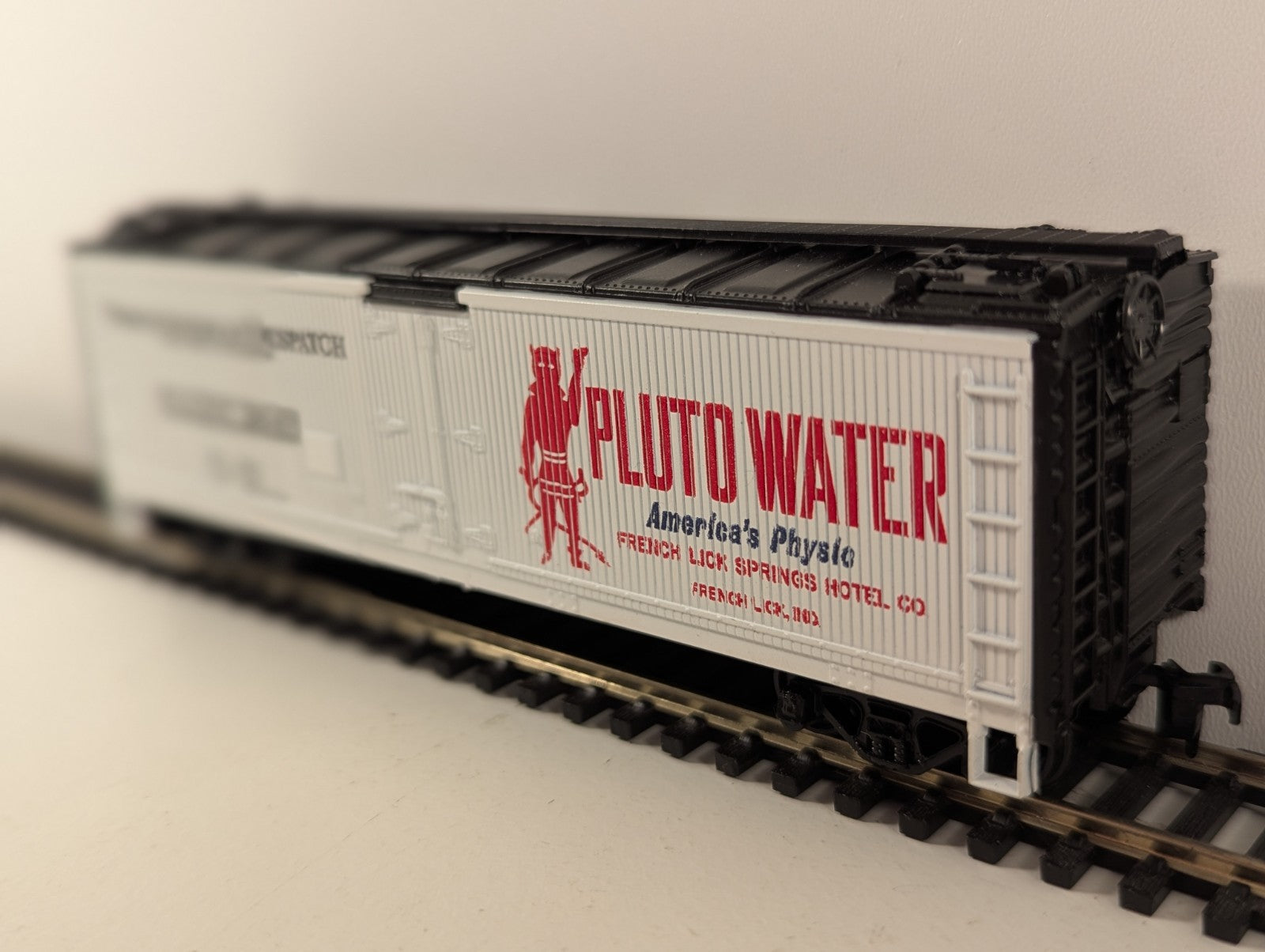 Athearn HO Gauge Pluto Water Advertising Boxcar