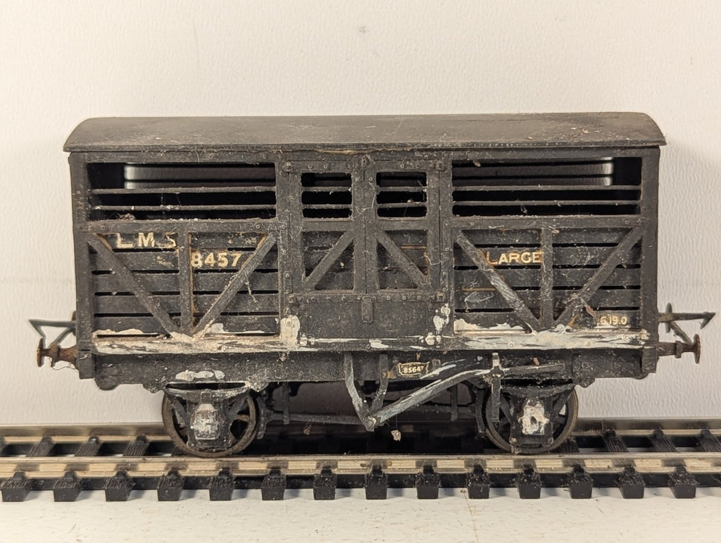Kitbuilt LMS Large Cattle Wagon 8457 LMS Grey