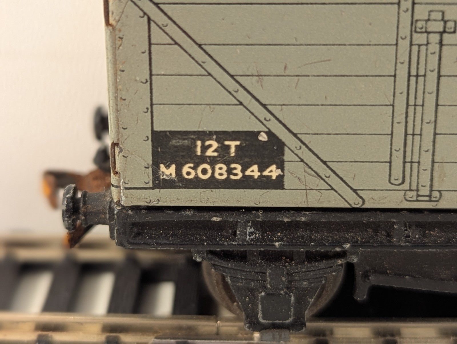 Hornby Dublo OO Gauge 12T Open Wagon M608344 BR Grey D1