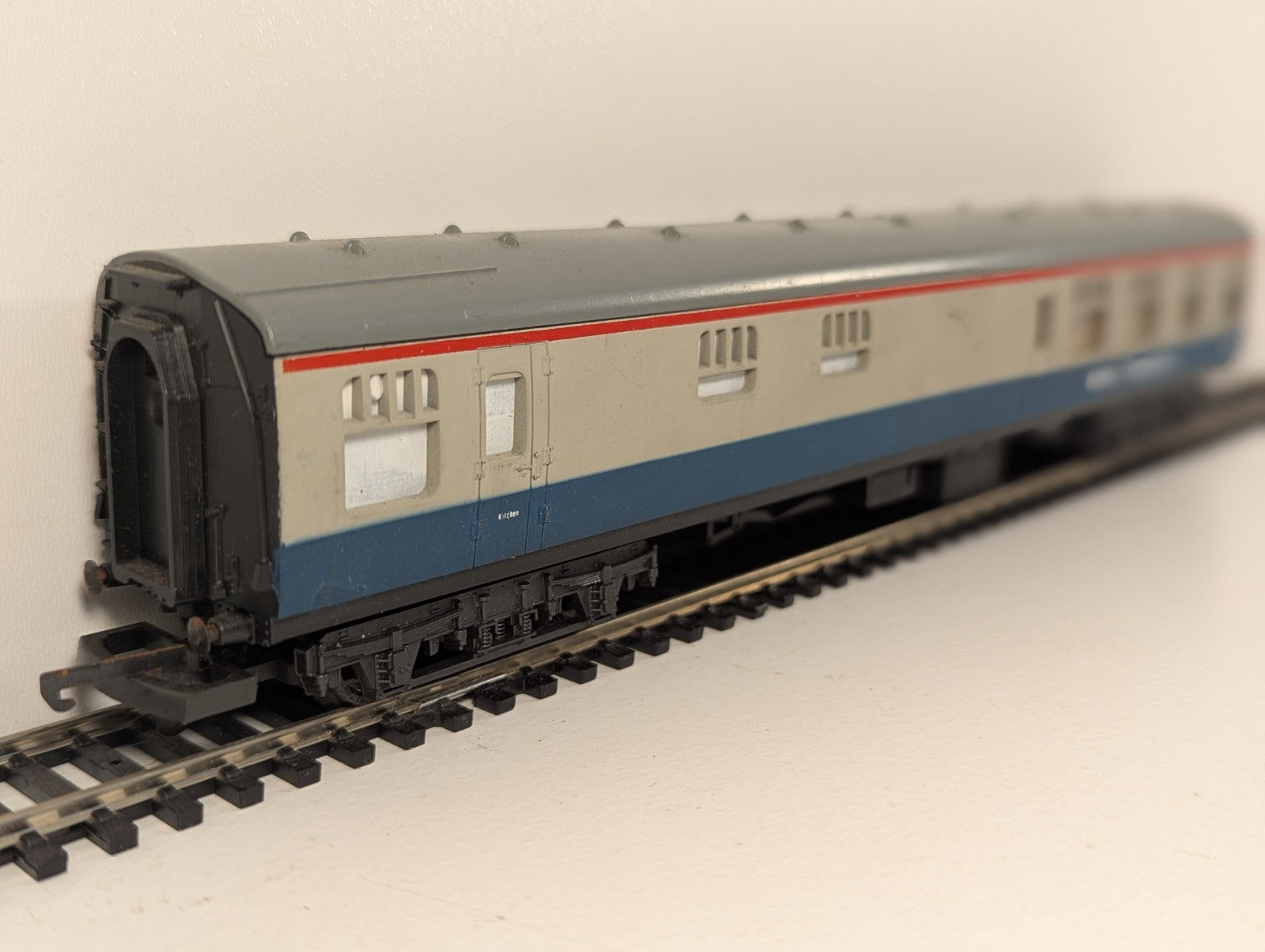 Lima OO Gauge BR Mk1 Buffet Restaurant Coach