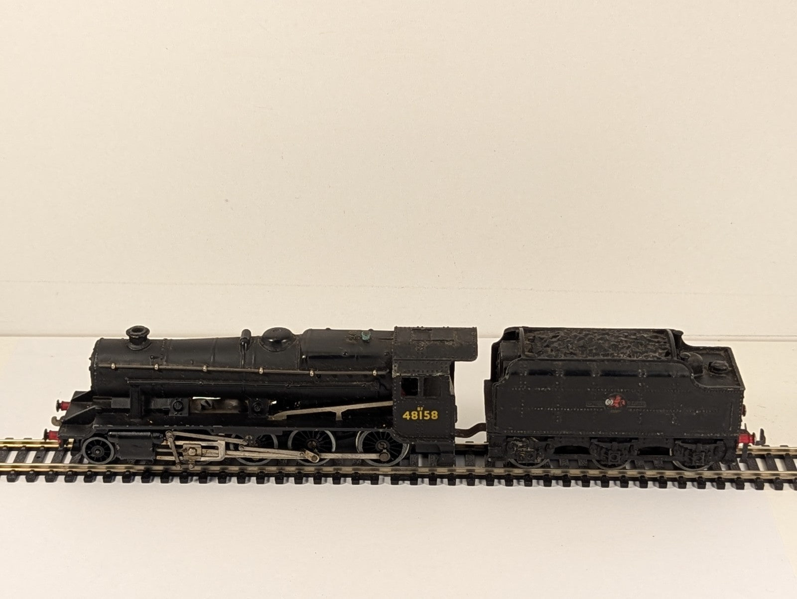 Hornby Dublo LT25 BR Black Class 8F 2-8-0 Locomotive 48158