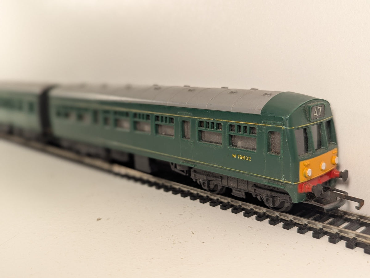 Hornby OO Gauge Class 101 2-Car DMU Diesel Multiple Unit M79079 & M79632