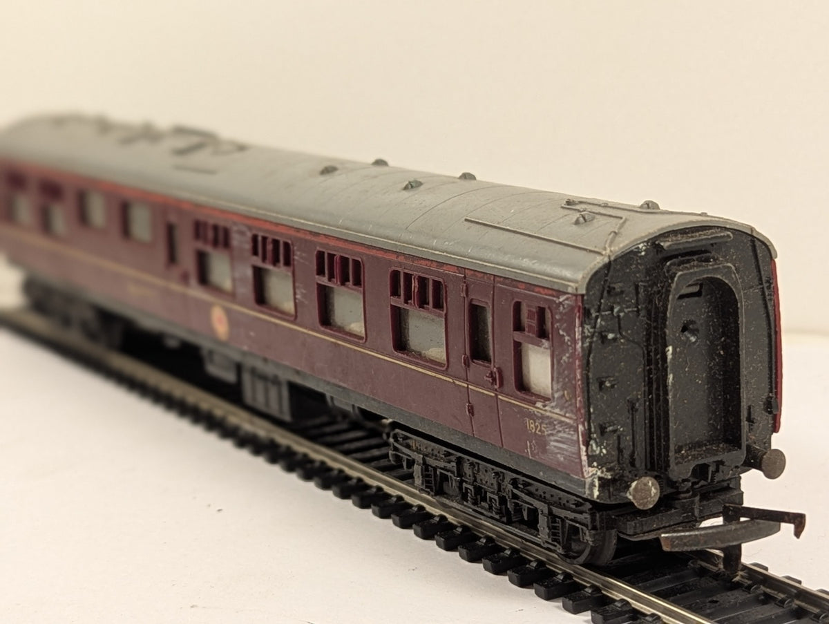 Tri-ang OO Gauge BR Mk1 Corridor Buffet Coach