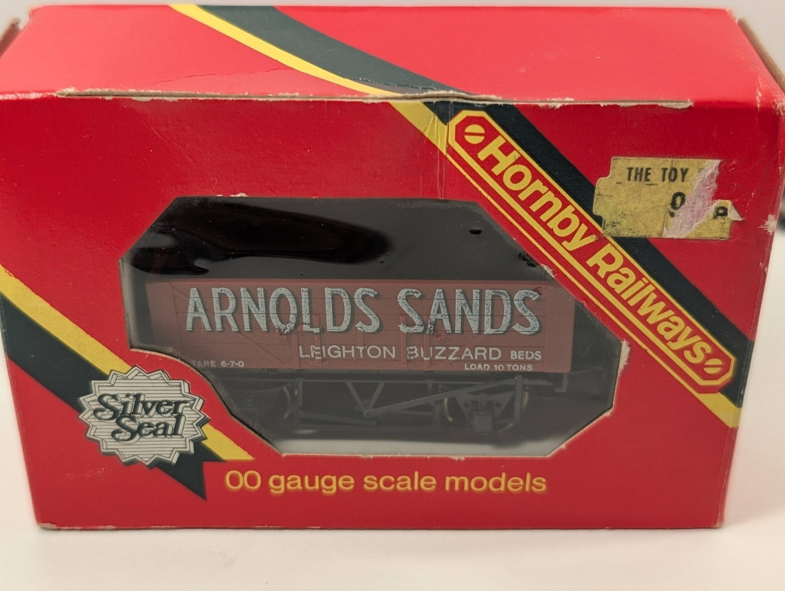 Hornby OO Gauge 5 Plank Wagon – “Arnolds Sands” Livery