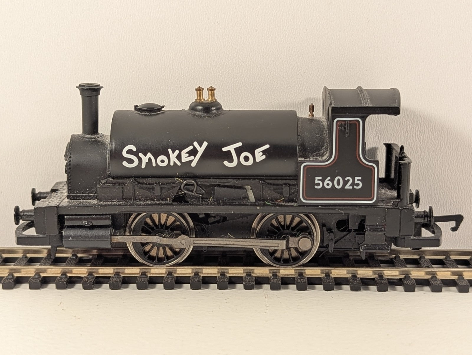Hornby BR Class 264 “Pug” 0-4-0ST “Smokey Joe”