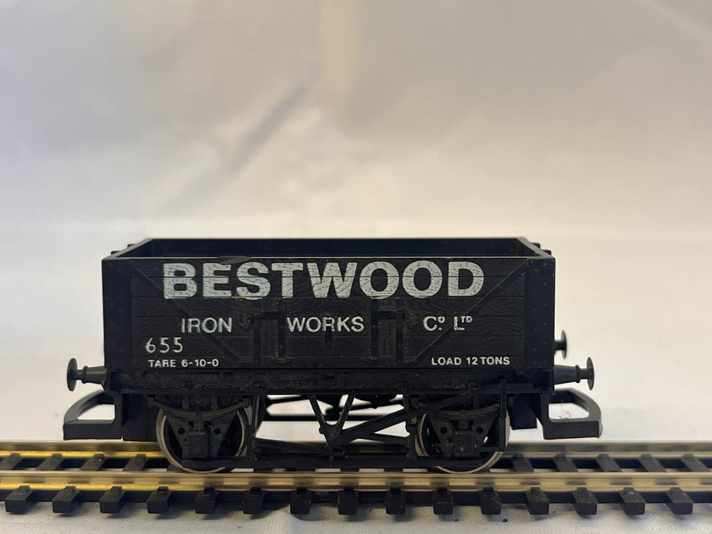 Hornby R096 OO Gauge Bestwood Iron Works 5 Plank Wagon