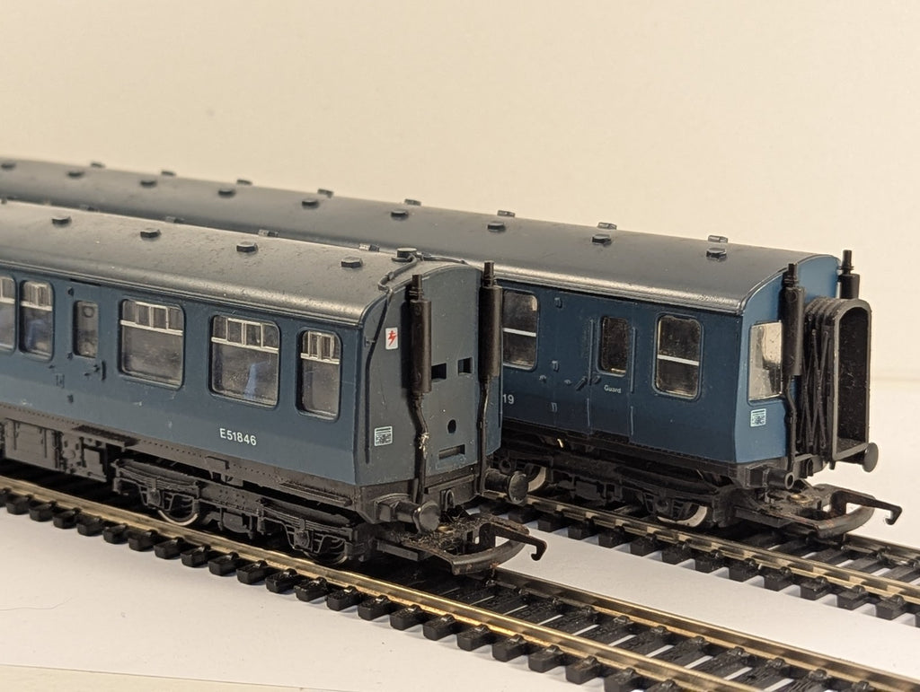 Hornby OO Gauge BR Blue Class 110 DMU 2-Car Set E51819 & E51846
