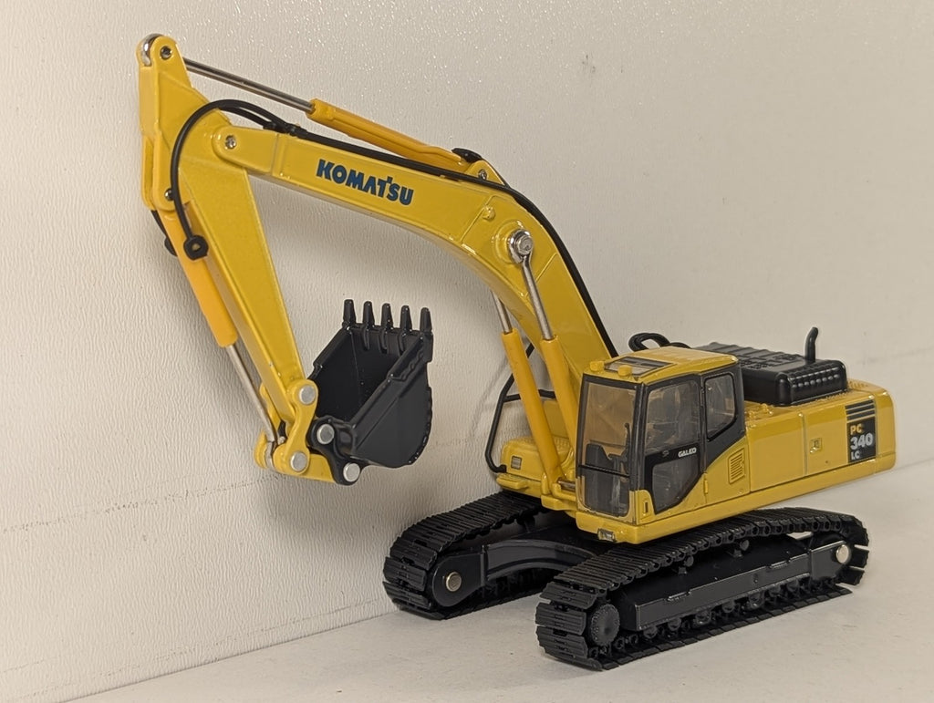 Oxford Diecast 1:76 Komatsu PC340LC Excavator Diecast Excavator Komatsu Yellow