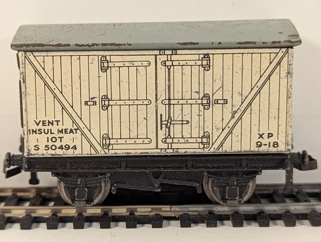 Hornby Dublo OO Gauge 10 Ton Ventilated Insulated Meat Van