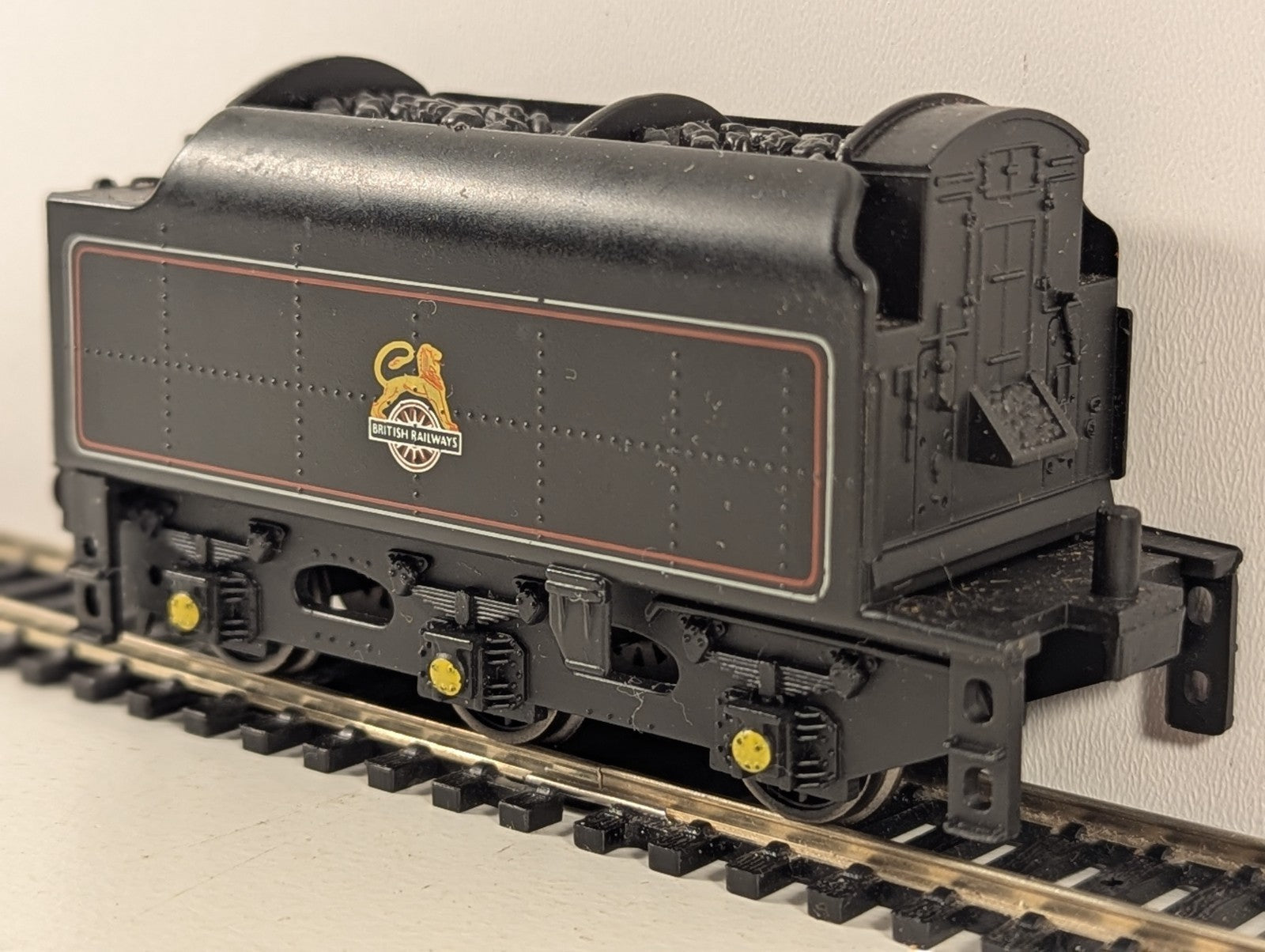 Bachmann 31-103 OO Gauge BR Standard Class 4MT Tender - Spares/Repairs