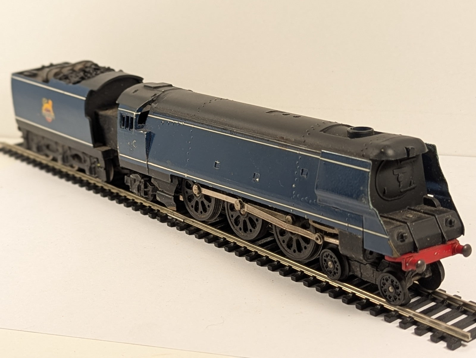 Graham Farish OO Gauge Southern Railway Merchant Navy Locomotive – Spares/Repair