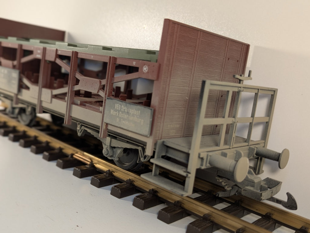 Piko G Gauge Weathered Acid Chemical Wagon – Missing Barrels