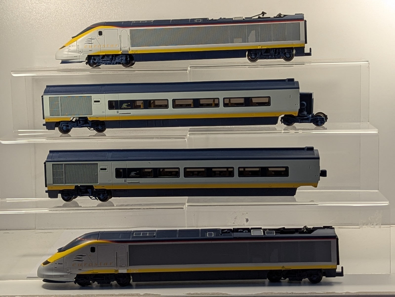 Hornby OO Gauge Eurostar Class 373 Train Pack 373016 & 373022 Eurostar