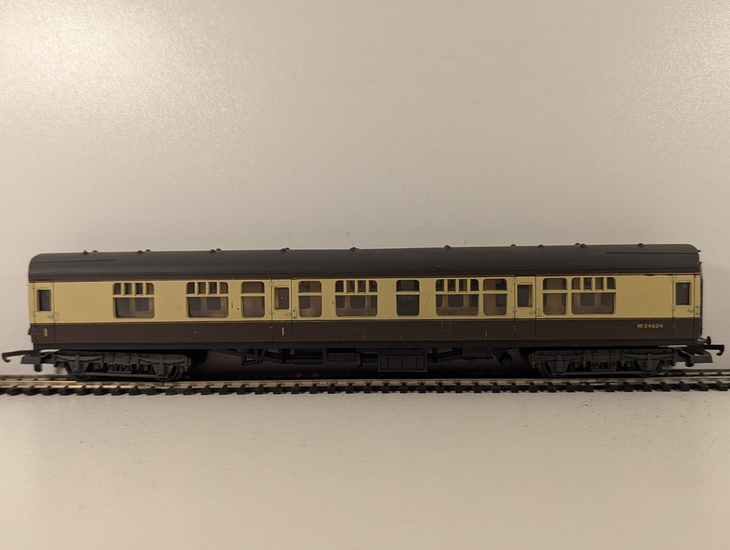 Lima OO Gauge BR Corridor Composite Coach Passenger Coach W24624