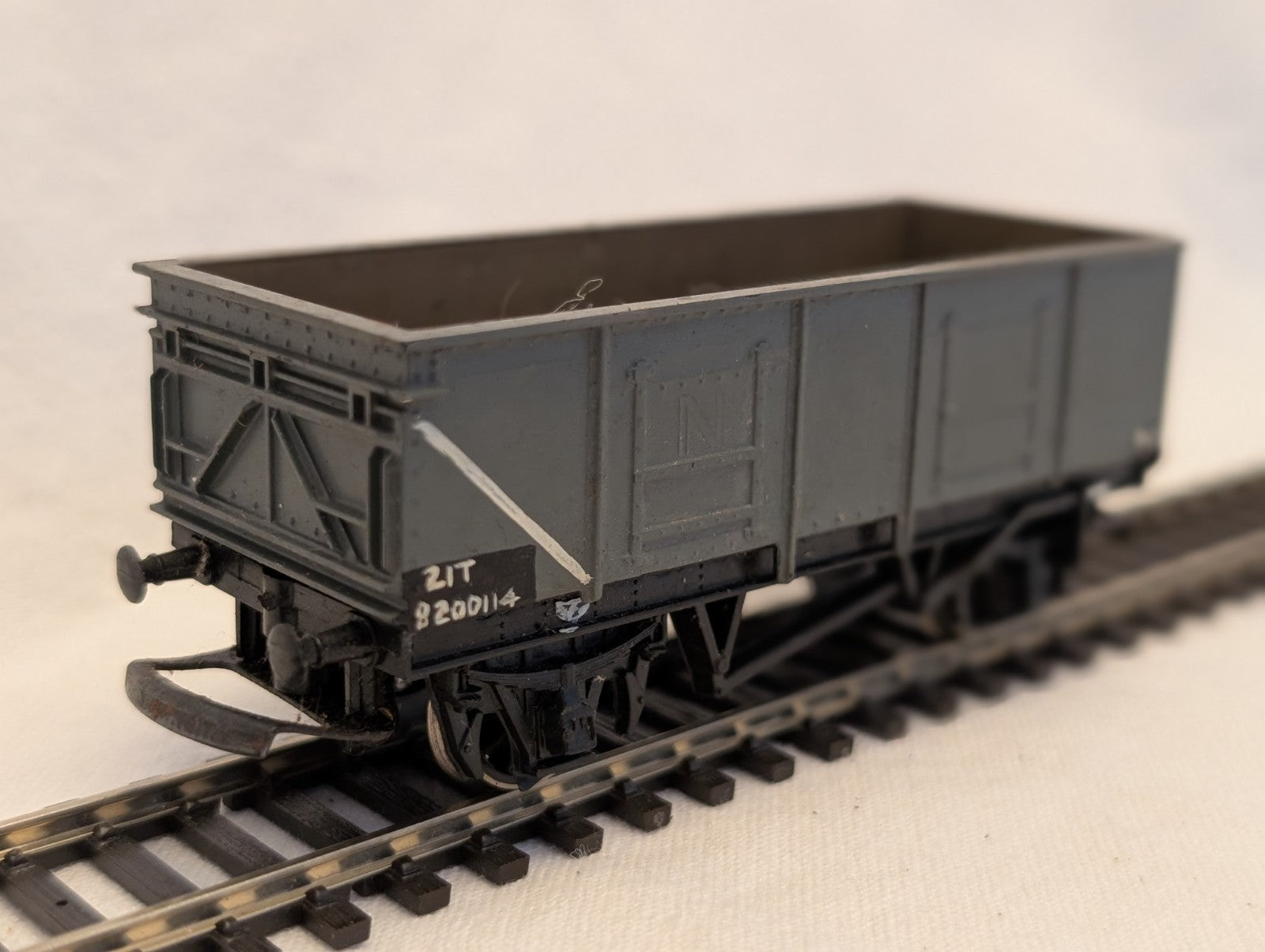 Tri-ang OO Gauge LNER Open Wagon Goods Wagon B200114 BR Grey (Repaint)
