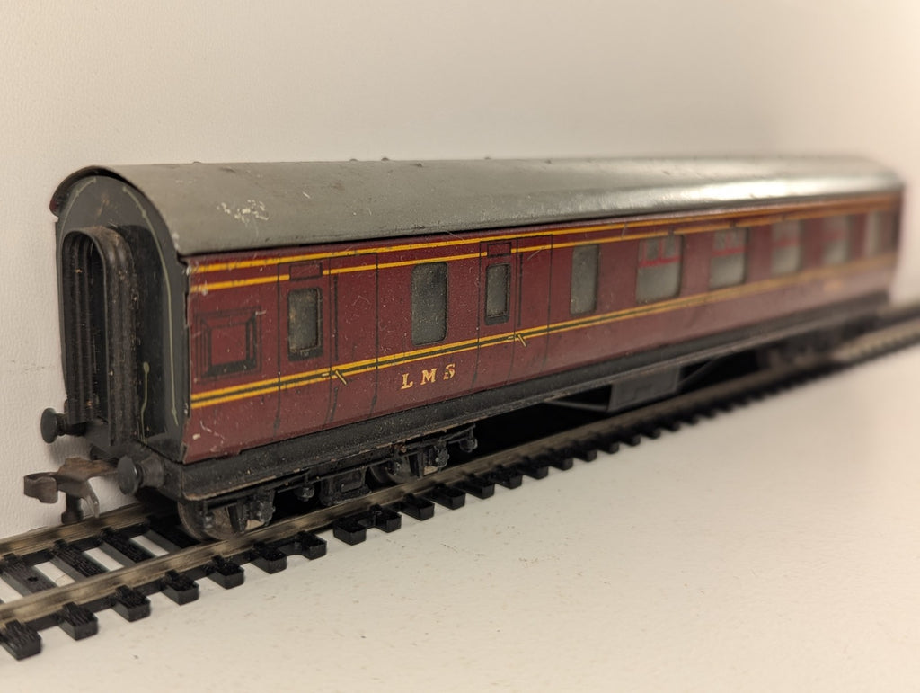 Hornby Dublo OO Gauge LMS Brake 3rd Coach