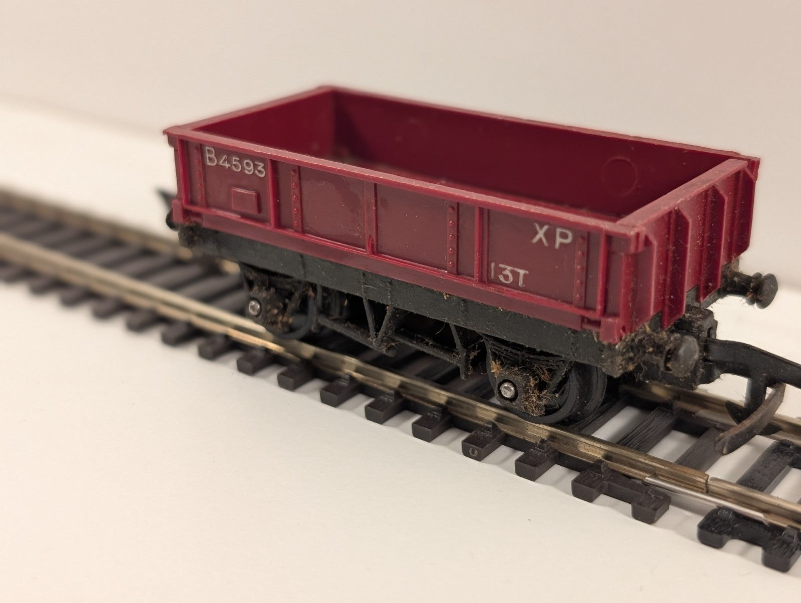Tri-ang R113 OO Gauge Goods Wagon – Dropside