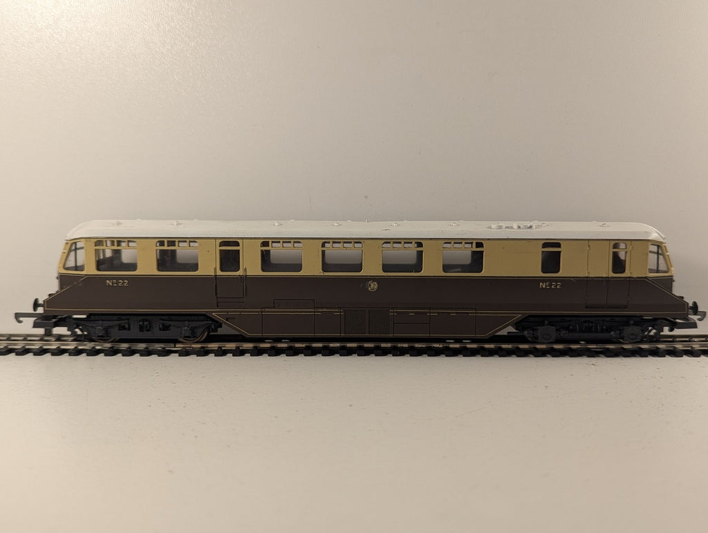 Lima OO Gauge GWR Passenger Railcar No. 22 Diesel Railcar GWR Chocolate & Cream