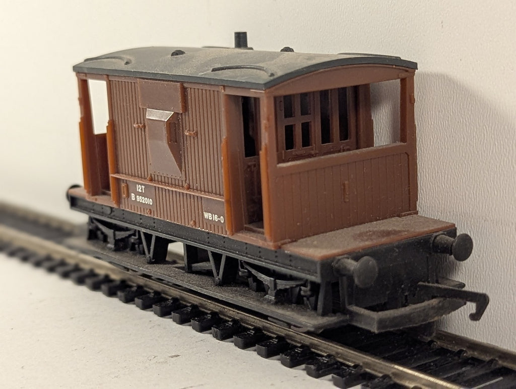 Hornby OO Gauge BR Standard 20 Ton Brake Van B 952010 BR Bauxite