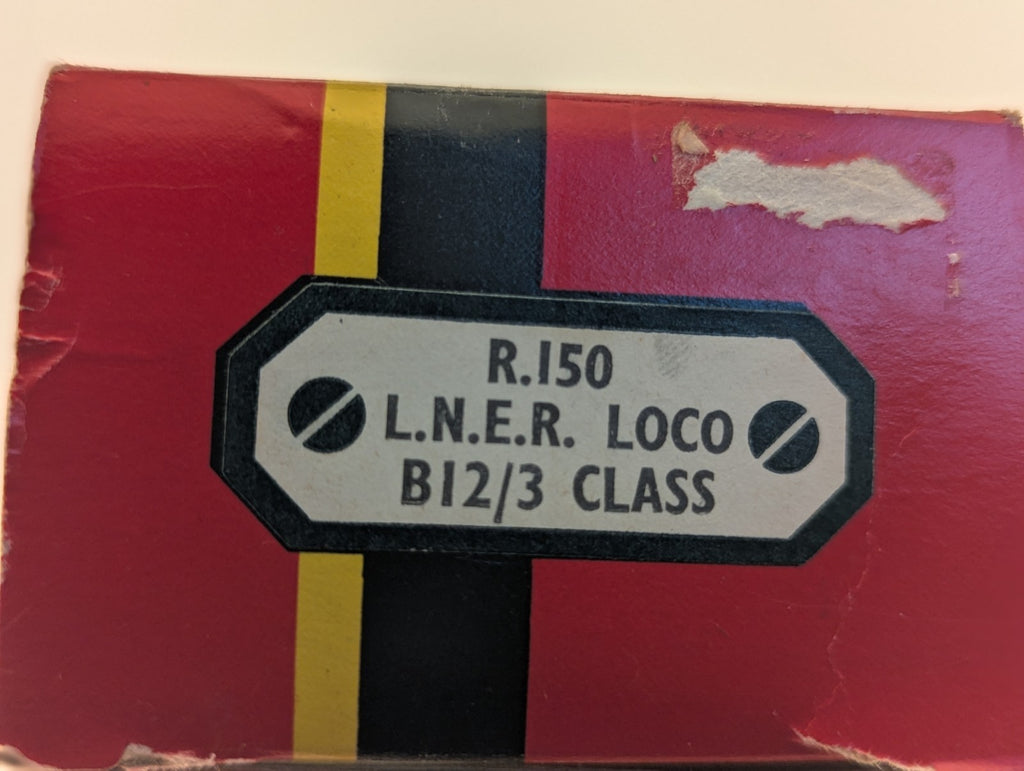 Hornby R150 OO Gauge LNER Class B12 LNER Wartime Black - Boxed