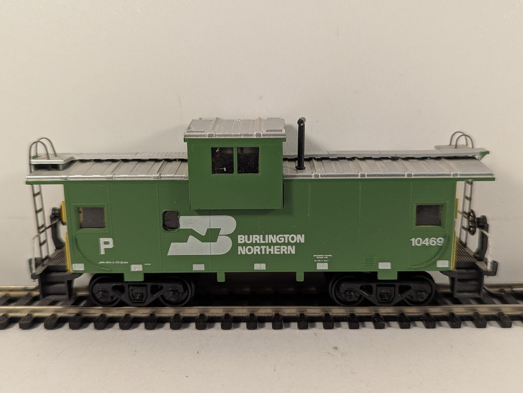Athearn HO Gauge Wide Vision Caboose 10469 Burlington Northern 5361
