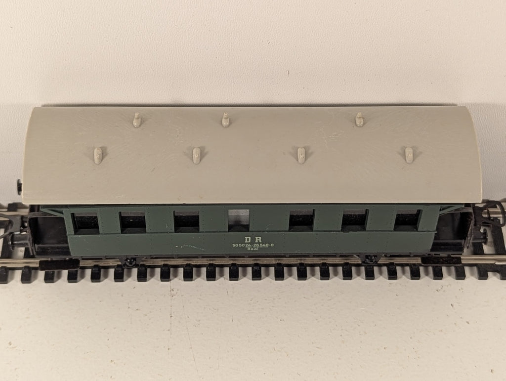 Piko HO Gauge Deutsche Reichsbahn Passenger Car Green