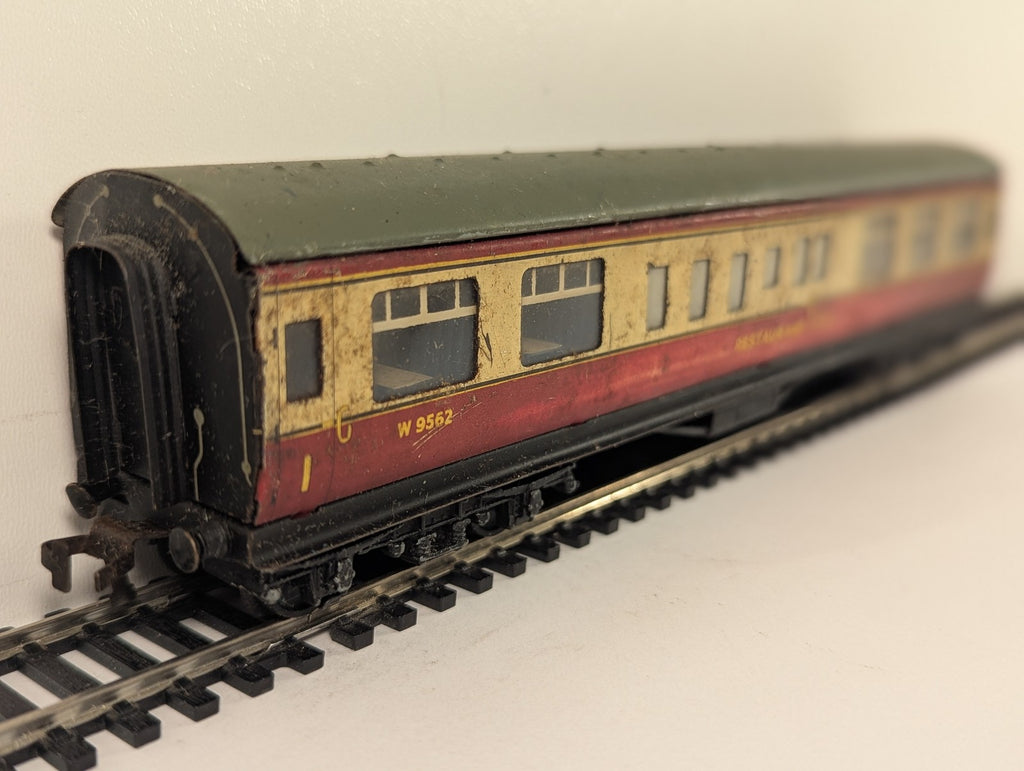 Hornby Dublo OO Gauge D20 BR Restaurant Car Passenger Coach W9562