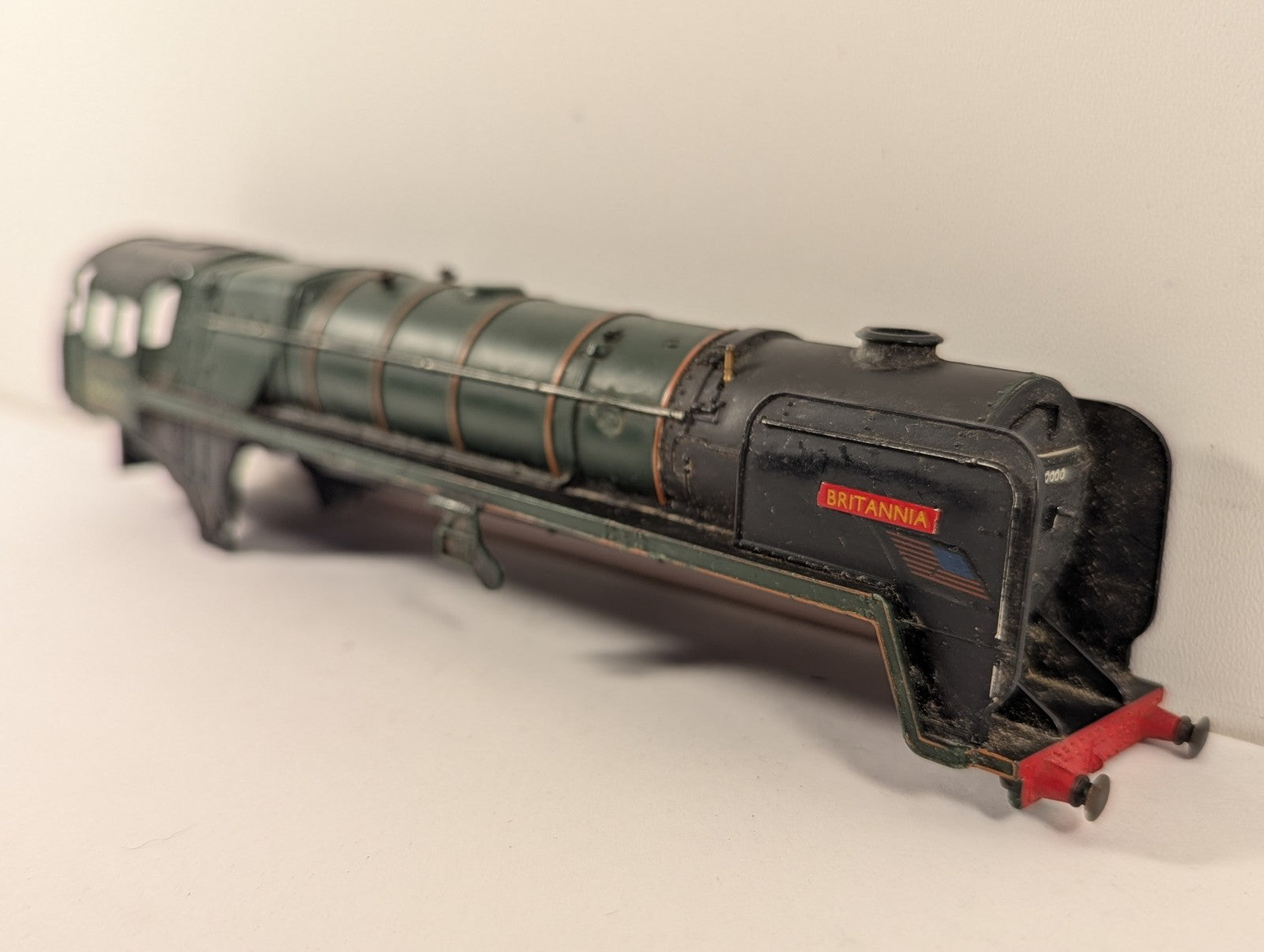 Tri-ang OO Gauge Class 7MT 'Britannia' Locomotive Body 70000 BR Green R259