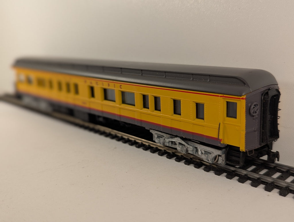 Bachmann Spectrum HO Gauge Heavyweight Observation Car Passenger Coach 1505