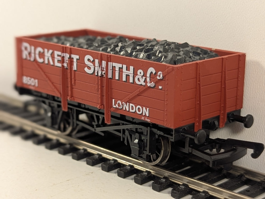 Dapol OO Gauge Rickett Smith & Co 5 Plank Wagon - Boxed