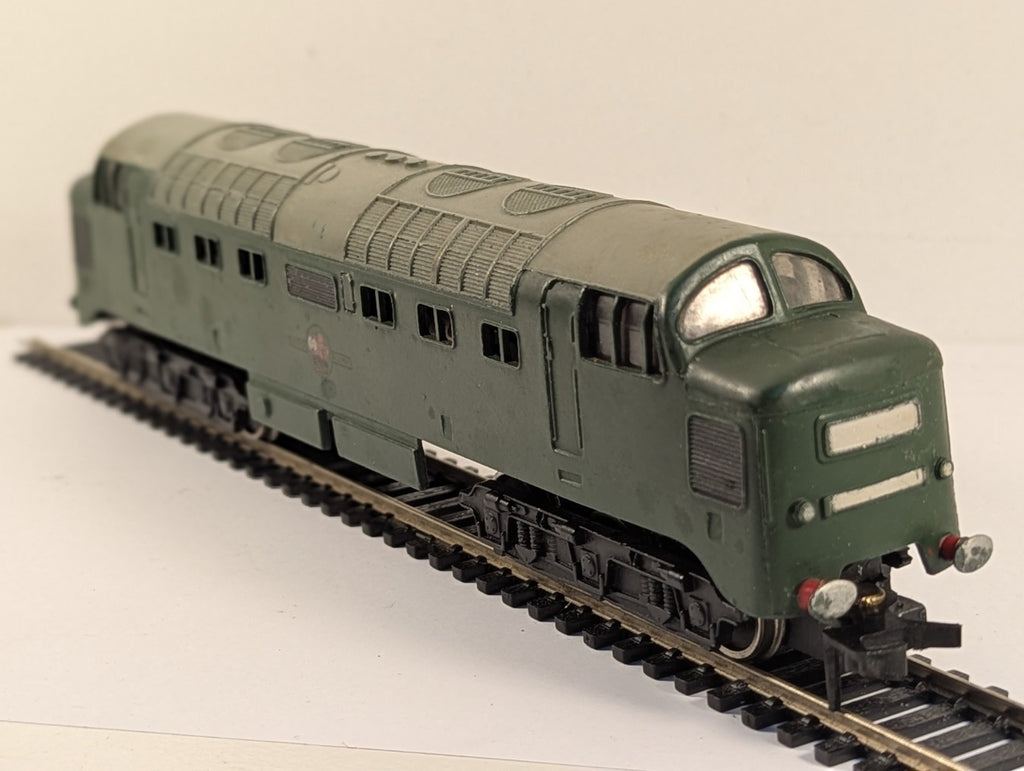 Hornby Dublo 3232 OO Gauge Class 55 Deltic Diesel Locomotive - BR Green