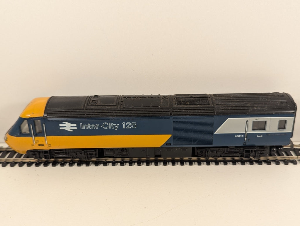 Hornby R332 OO Gauge Class 43 Dummy Car 43011 – InterCity Livery