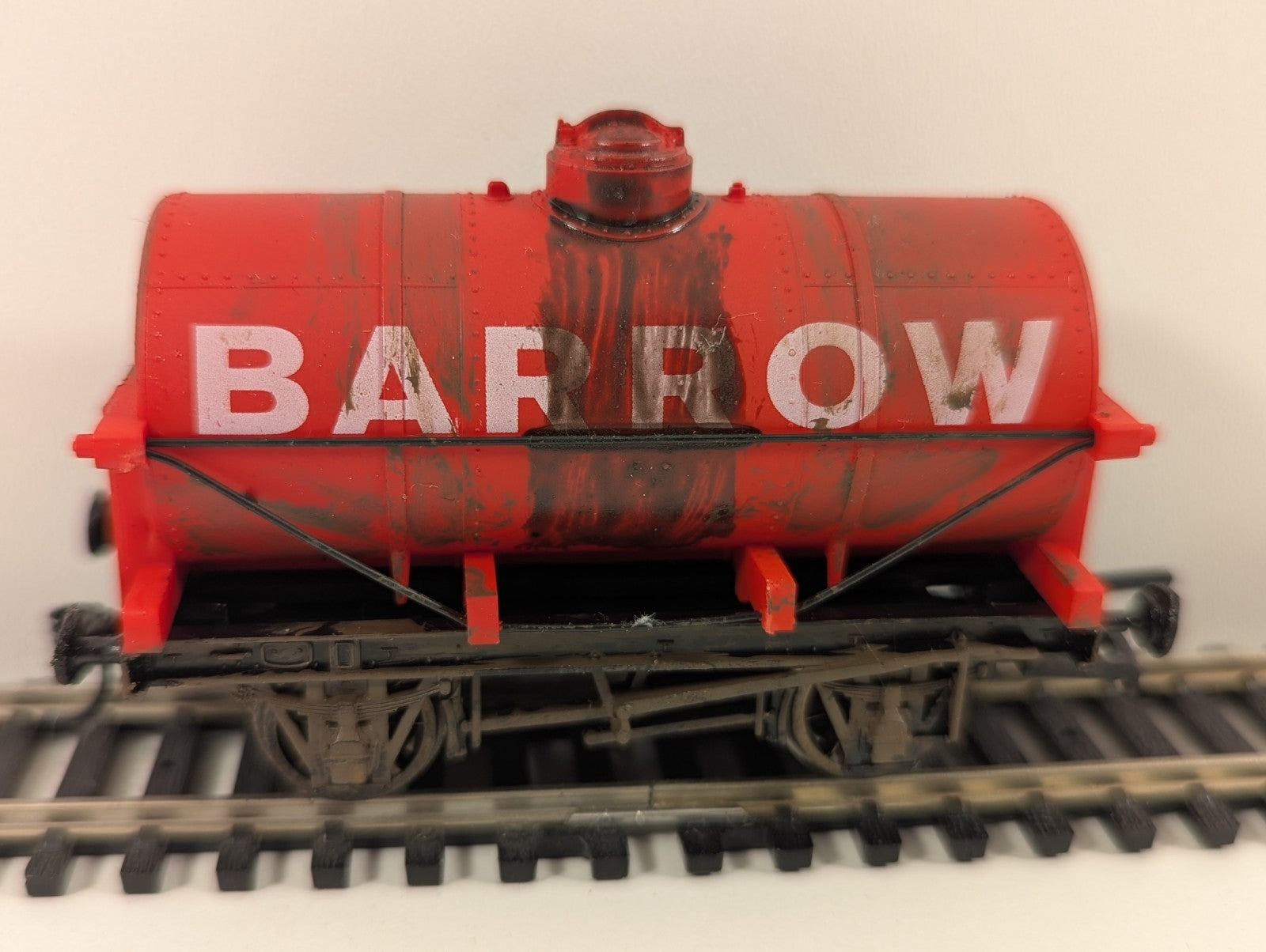 Dapol B597 12-Ton Tank Wagon – “Barrow” – Weathered – OO Gauge