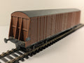 Lima 82T 'Procor' Bogie Pallet Van model railway wagon in BR Brown