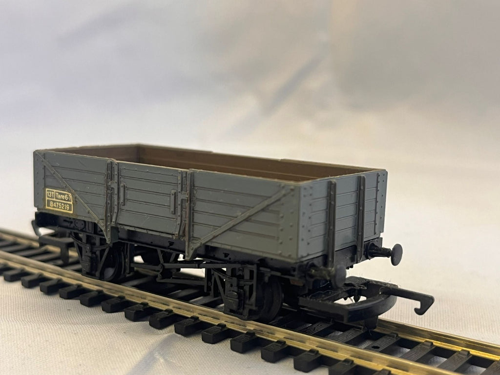 Peco OO Gauge 7 Plank Open Wagon Kit Built
