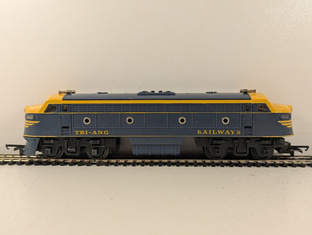 Tri-ang OO Gauge Transcontinental Double Ended Diesel Locomotive