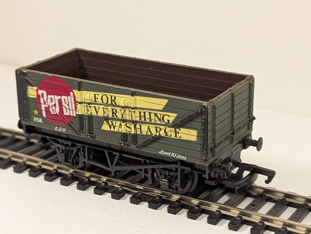 Mainline OO Gauge Persil 7 Plank Open Wagon