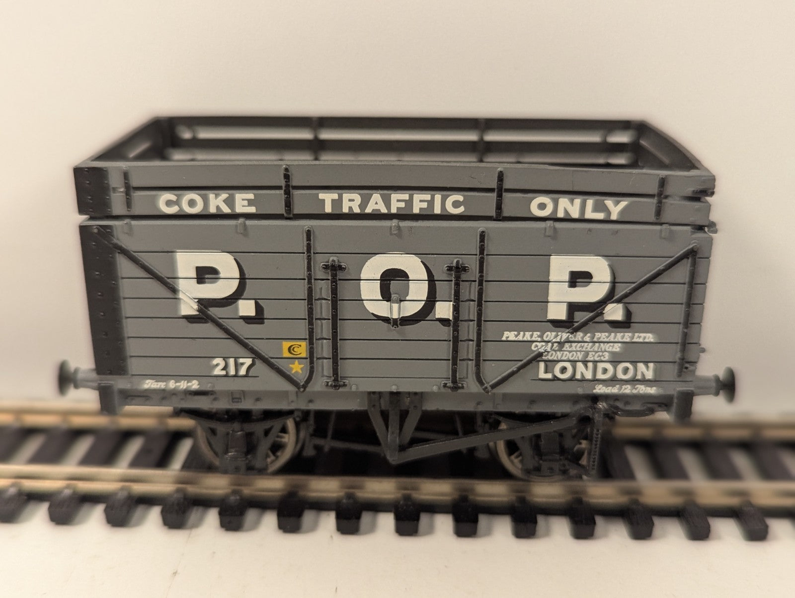 Bachmann 37-180A OO Gauge P.O.P 7 Plank Coke Wagon