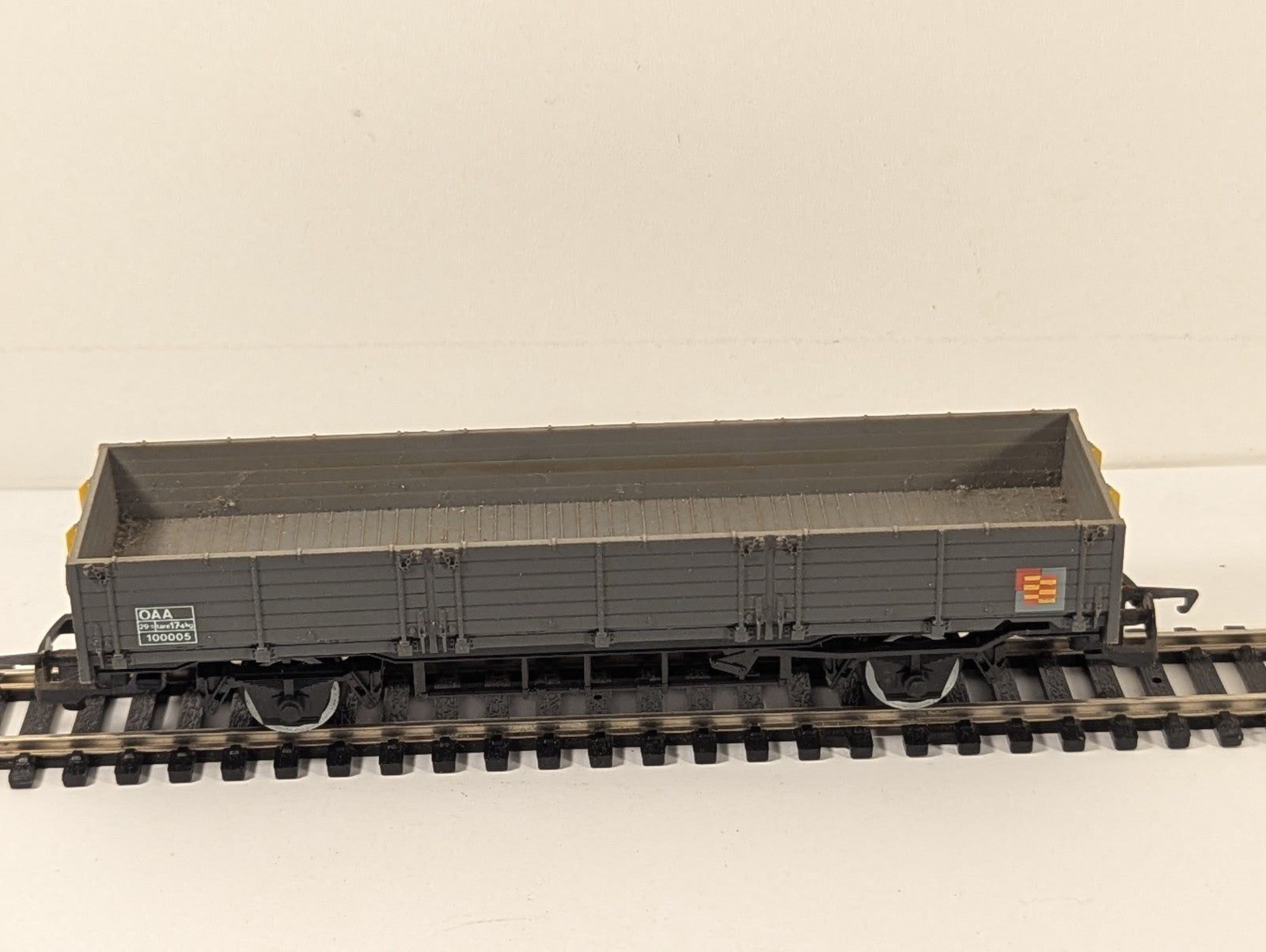 Hornby R.067 OO Gauge 45 Ton Open Wagon OAA Railfreight Sub-Sector 100005