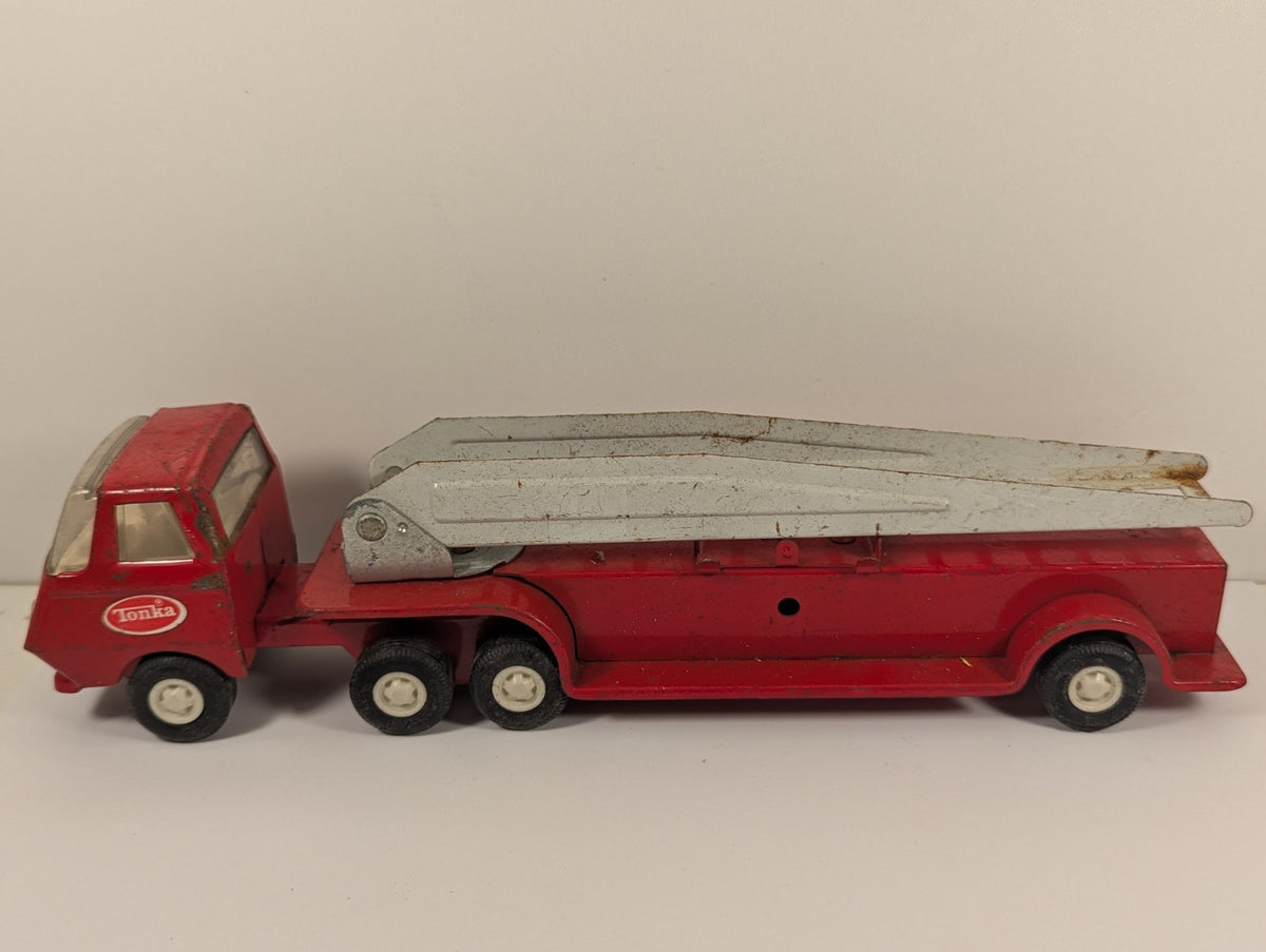 Tonka Pressed Steel Miniature Aerial Ladder Fire Truck