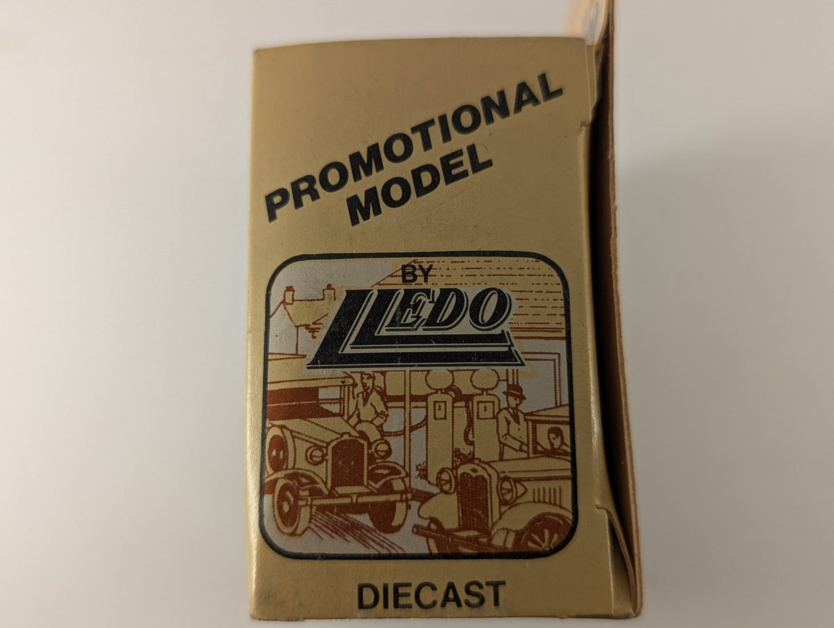 Lledo 1931 Chevrolet Coach Diecast Bus Happy Days Austin's