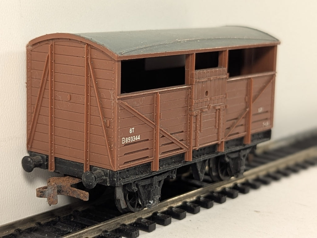 Hornby Dublo OO Gauge BR Cattle Wagon Goods Wagon B893344 BR Bauxite 4635