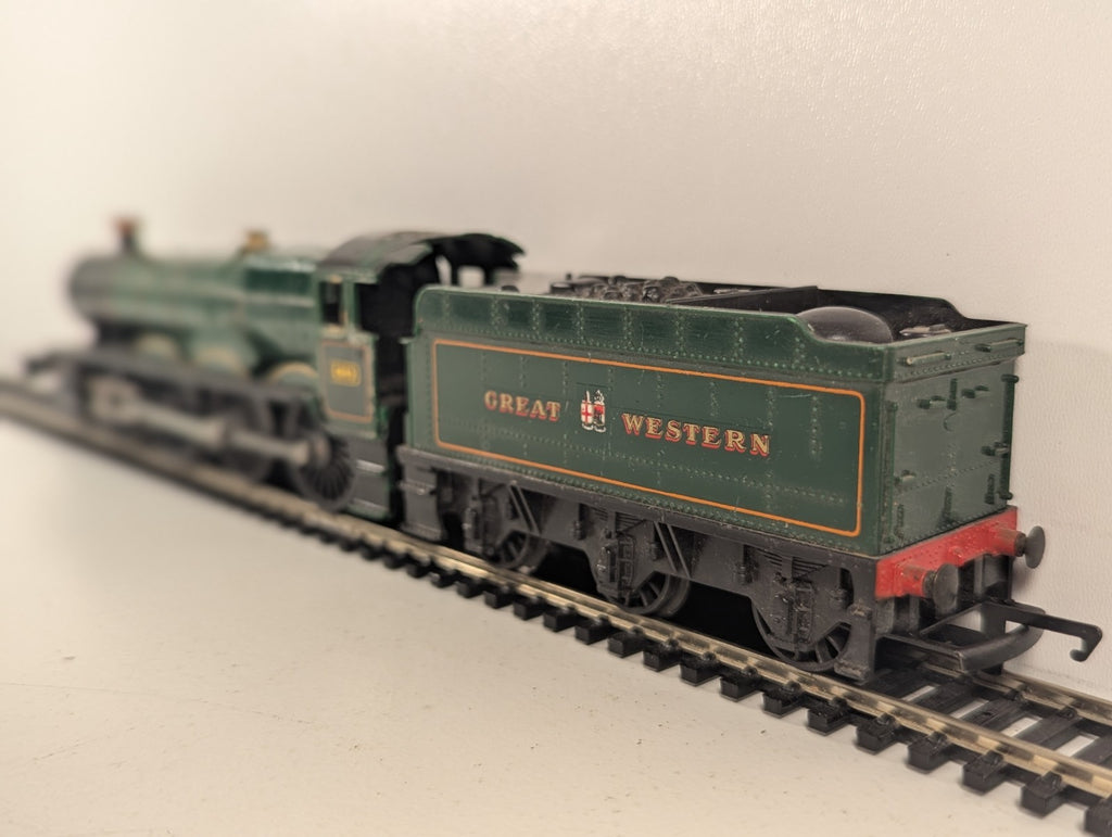Tri-ang OO Gauge GWR 4900 Hall Class 4-6-0 'Albert Hall' Steam Loco